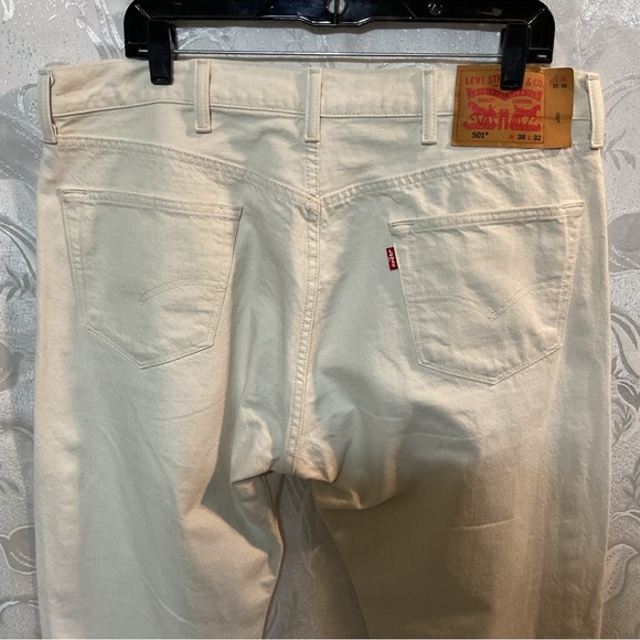 501 Levi’s Button Fly Beige 38x32 - Picture 3 of 6